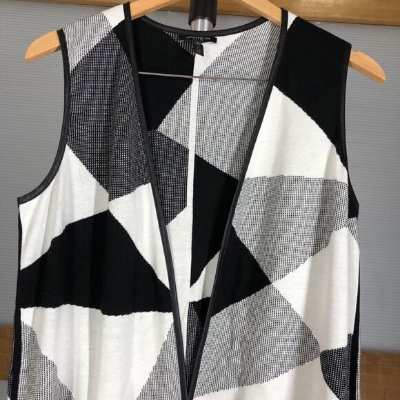 Lafayette 148‎ Black White Geometric Pockets Long Sleeveless Knit Cardigan Sz M - Picture 3 of 11